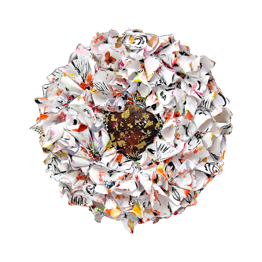 Precious White Discdelight – Sabeth Holland Ausstellung Galerie Kunsthaus Rapp 2024 "no limits – Im Bann der Fantasie"